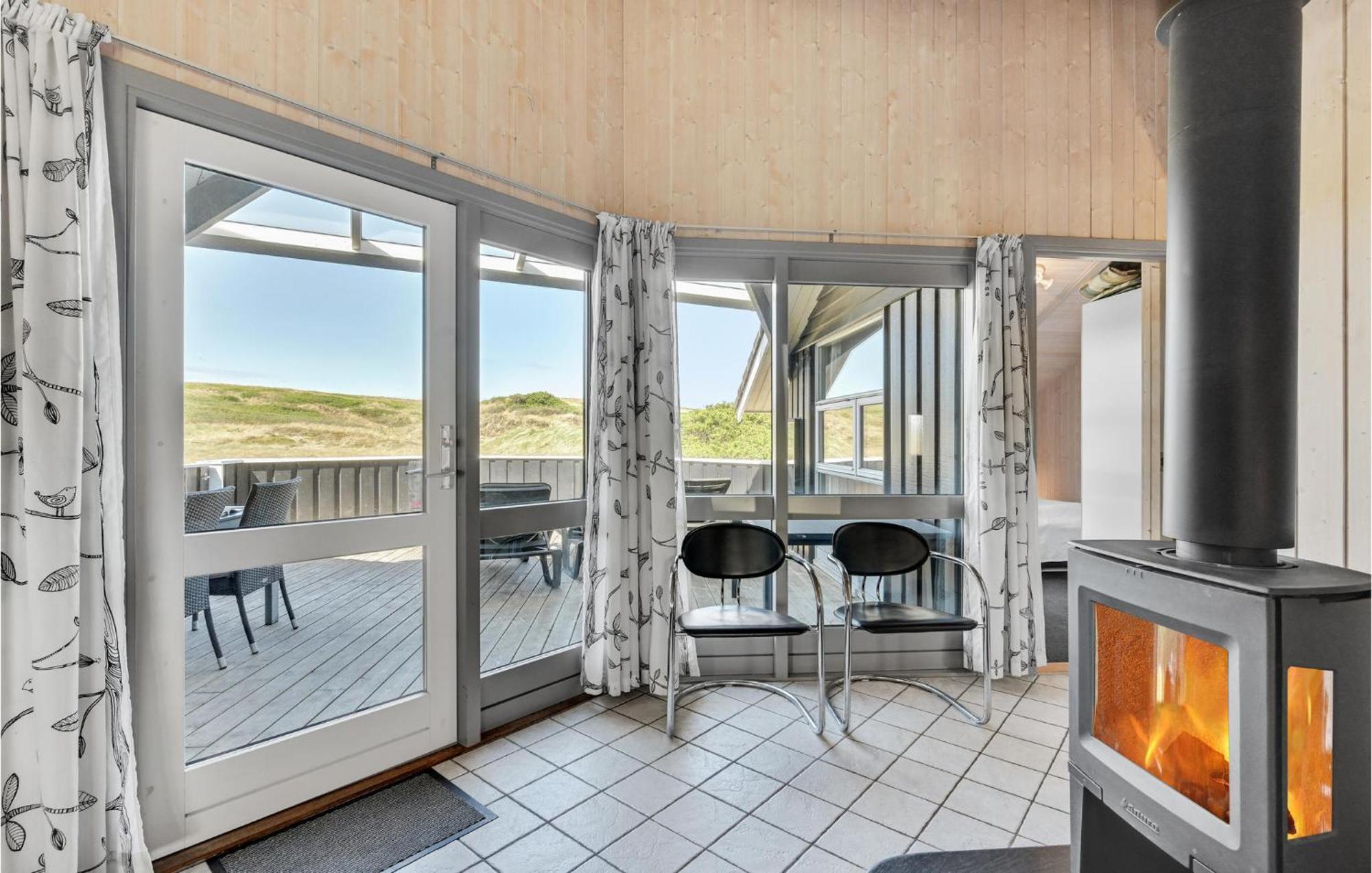 Stunning Home In Hvide Sande With Kitchen Bjerregård Zewnętrze zdjęcie